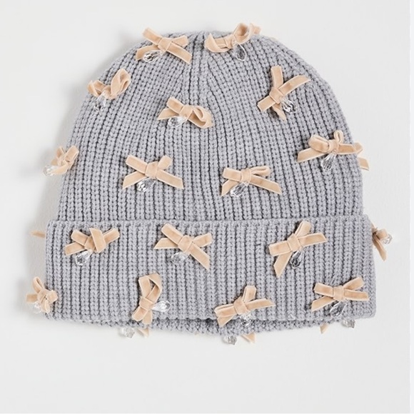 Lele Sadoughi Accessories - NWT Lele Sadoughi Bow Embellished Dangle Beaded Beanie in Dove Grey $175 MSRP